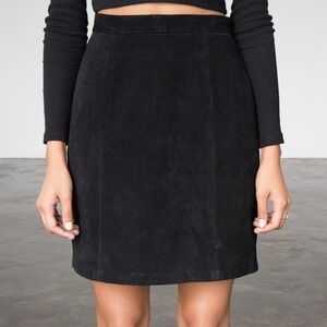 Emanuel Ungaro Liberte Black Suede Leather Mini Skirt Sz 10/44 Work Quiet Luxury